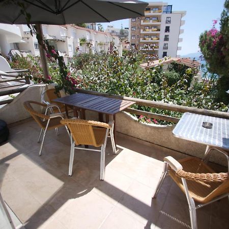 Sunset Apartment Saranda Bay Екстер'єр фото