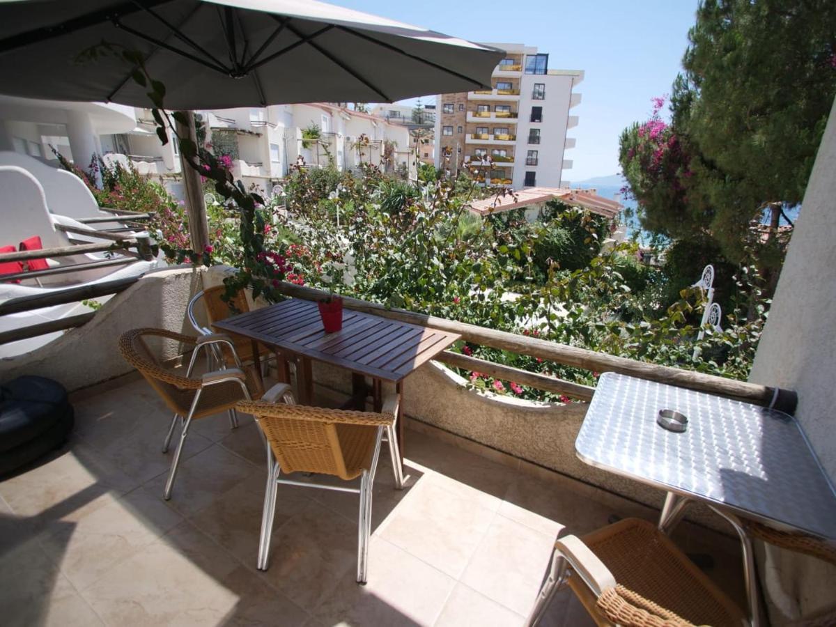 Sunset Apartment Saranda Bay Екстер'єр фото