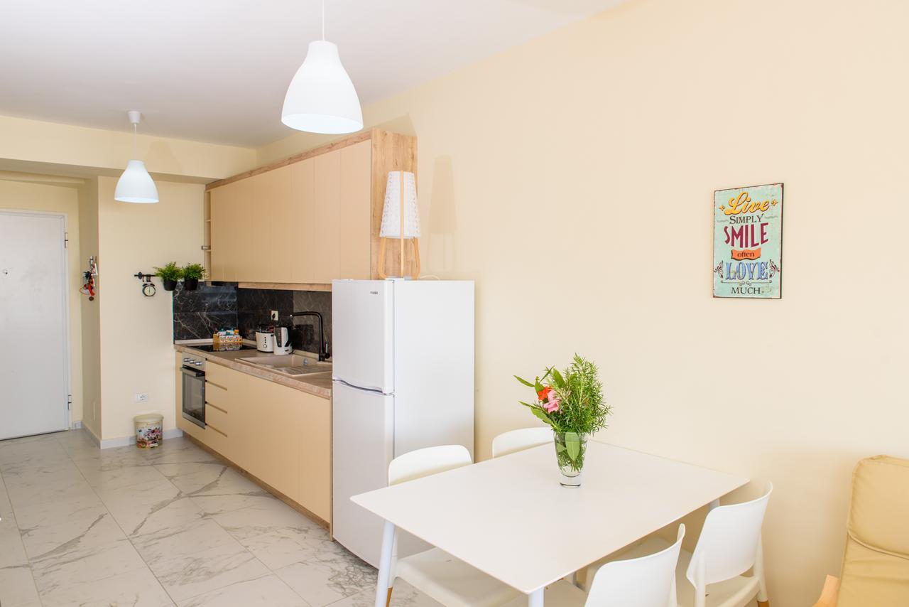 Sunset Apartment Saranda Bay Екстер'єр фото