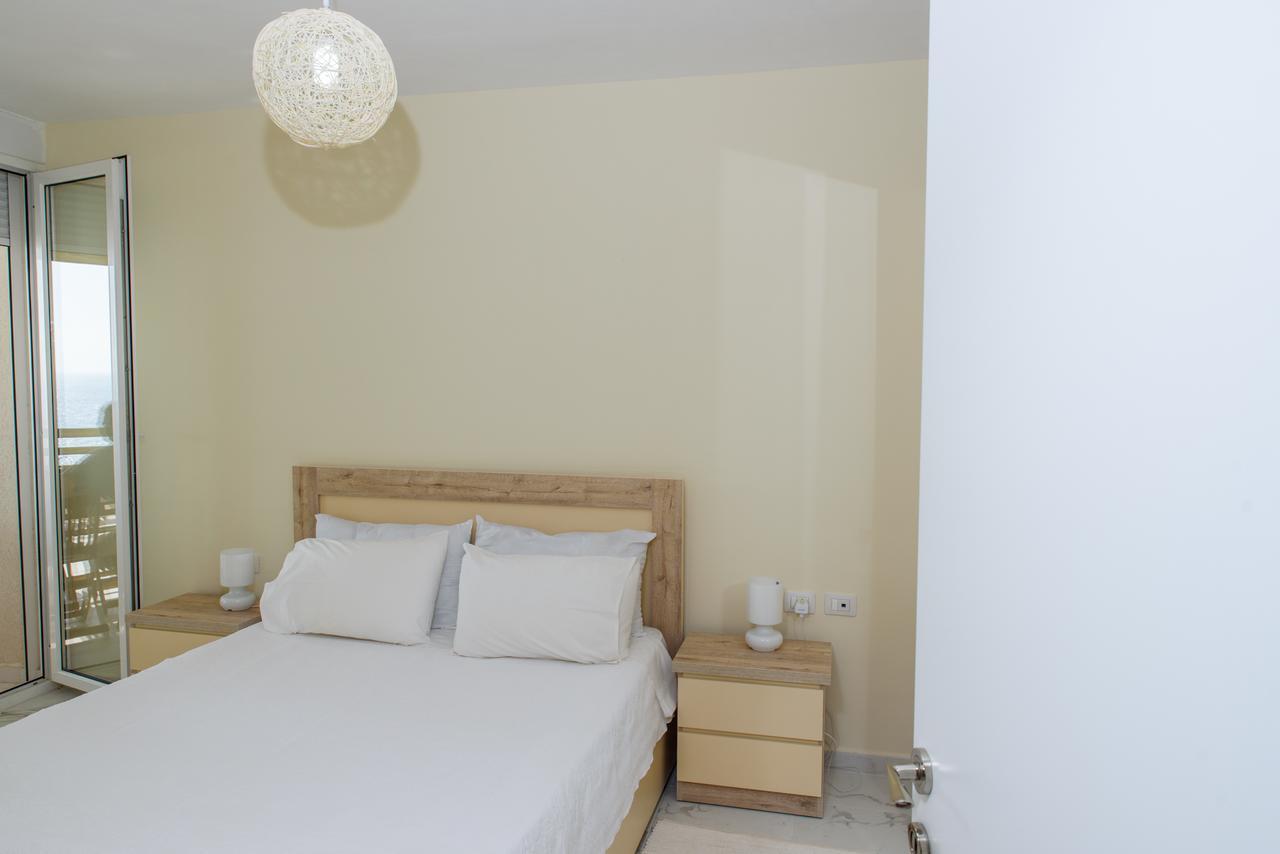Sunset Apartment Saranda Bay Екстер'єр фото